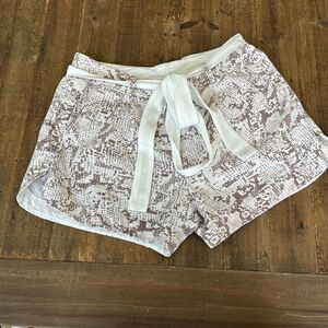 Robbi and Nikki Shorts, white, grey, snake print, neutral, pleated front, loose